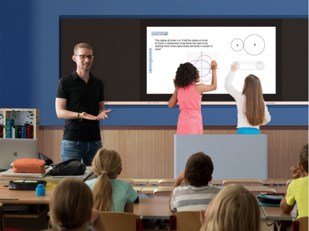 Smart blackboard for classroom